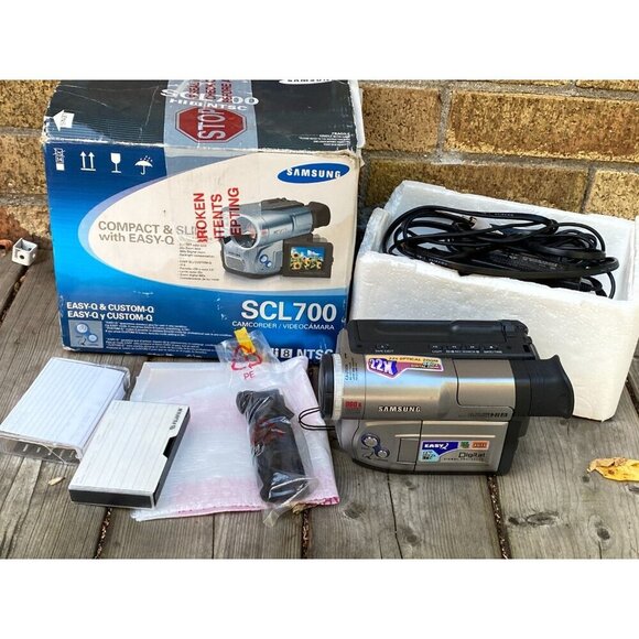 Samsung SCL700 SC-L700 HI8 HI 8 8mm Video8 Camcorder VCR Player Video Transfer - Picture 2 of 9